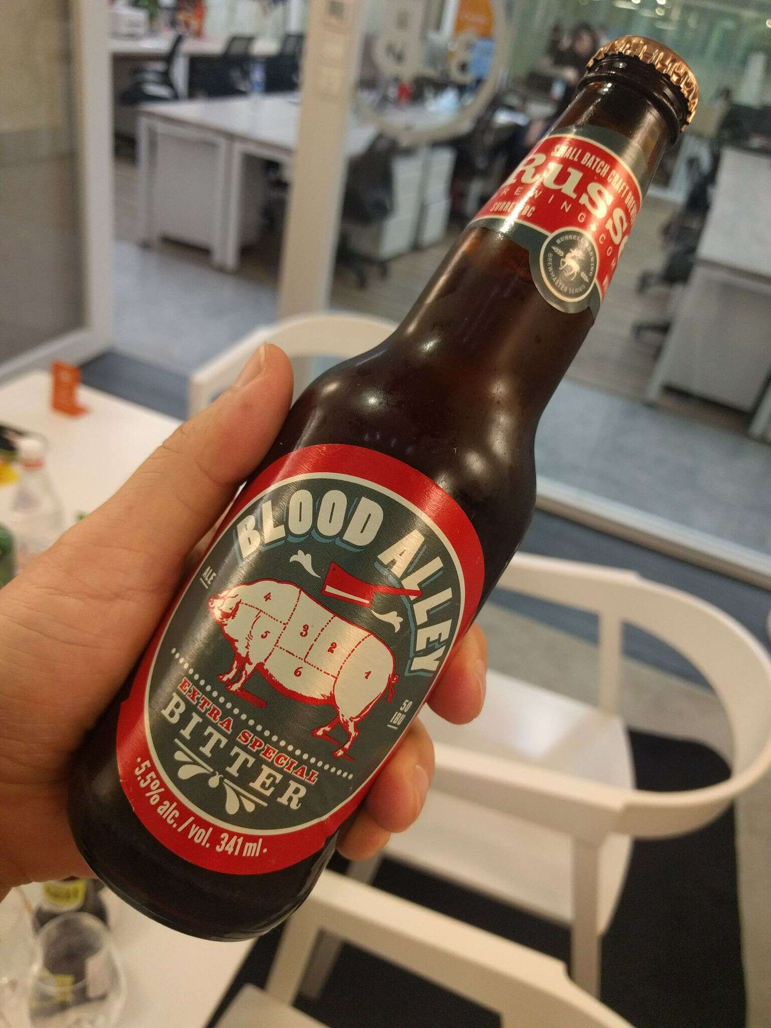 Russell Blood Alley Bitter 20170621 152055